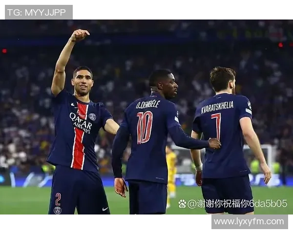 英超激战：尤文图斯大胜巴黎圣日耳曼补时进球引发全场狂欢