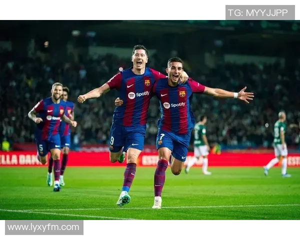 西甲赛场惊现大逆转拜仁6-2战胜里昂引发热议与分析