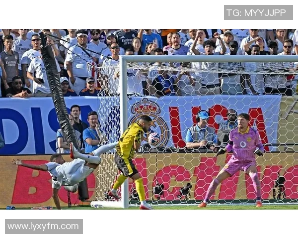 世界杯精彩对决多特蒙德与皇马战成平局神扑瞬间成比赛转折点