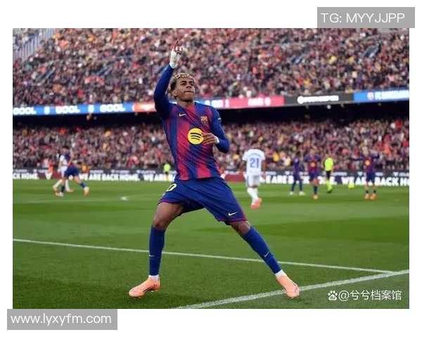 中超赛场惊现经典对决AC米兰逆转巴萨引发热议与讨论