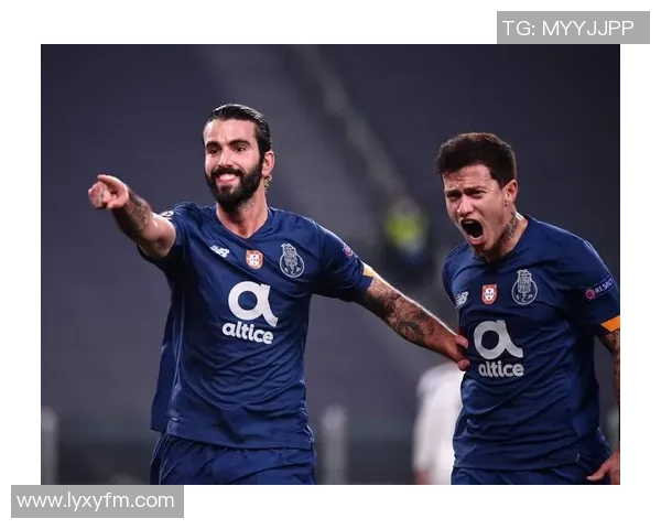 欧冠激战波尔图逆袭巴黎圣日耳曼全场沸腾转会传闻再起