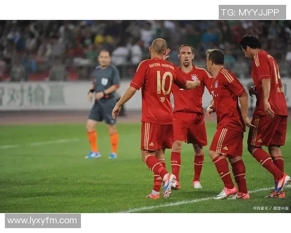 欧冠激战波尔图与热刺互交白卷帽子戏法瞬间点燃全场氛围解析