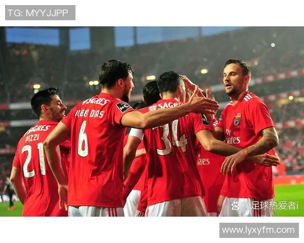 本菲卡主场大胜里昂三球完胜绝杀时刻点燃全场激情