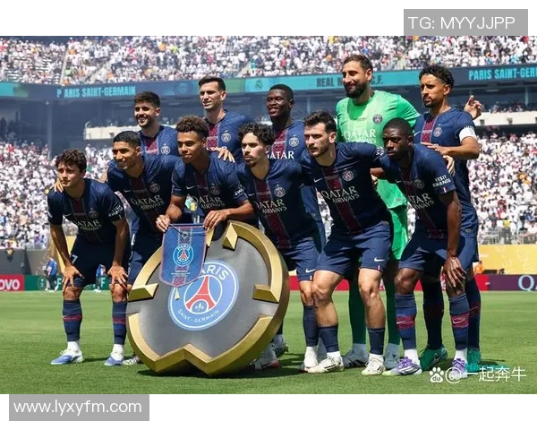 里昂大胜皇马4-0震撼全场赛后点评揭示比赛精彩瞬间