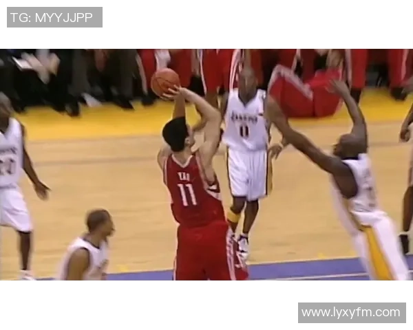 姚明带你领略游戏世界的魅力与激情，解说精彩瞬间尽在其中