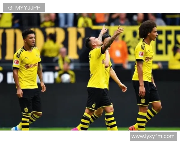 多特蒙德友谊赛狂胜切尔西五球绝杀引发全场欢呼