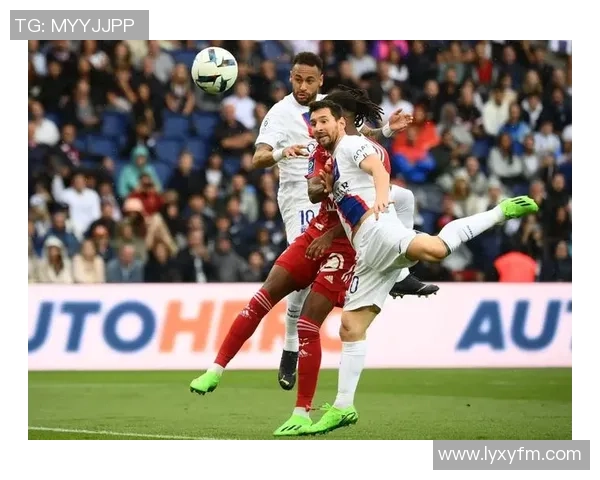 英超惊现冷门巴黎圣日耳曼3比0战胜AC米兰引发全场震撼 英超惊现冷门巴黎圣日耳曼3比0战胜AC米兰引发全场震撼