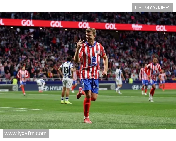 中超激战曼联与马竞战平帽子戏法瞬间点燃全场气氛与转会传闻交织 中超激战曼联与马竞战平帽子戏法瞬间点燃全场气氛与转会传闻交织