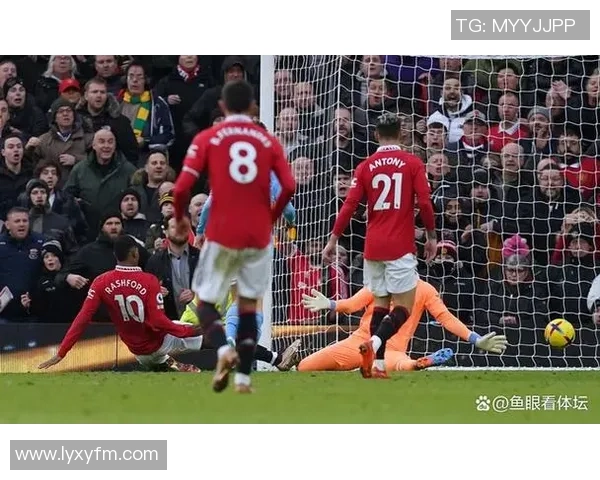 中超激战：多特蒙德大胜曼城五球引发争议判罚全场沸腾