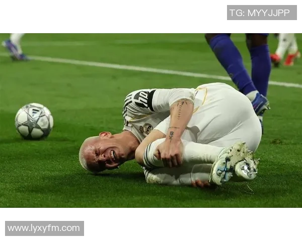 意甲大战曼城狂胜皇马五球大捷帽子戏法点燃全场激情 意甲大战曼城狂胜皇马五球大捷帽子戏法点燃全场激情