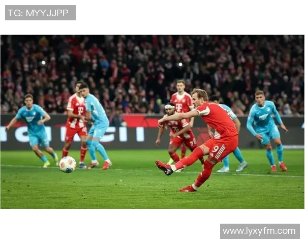 意甲赛场惊现冷门曼联3-0战胜拜仁引发争议判罚热议 意甲赛场惊现冷门曼联3-0战胜拜仁引发争议判罚热议