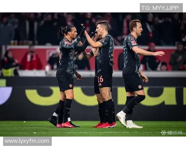 欧冠大战拜仁大胜里昂六球狂潮引发转会风波与热议 欧冠大战拜仁大胜里昂六球狂潮引发转会风波与热议