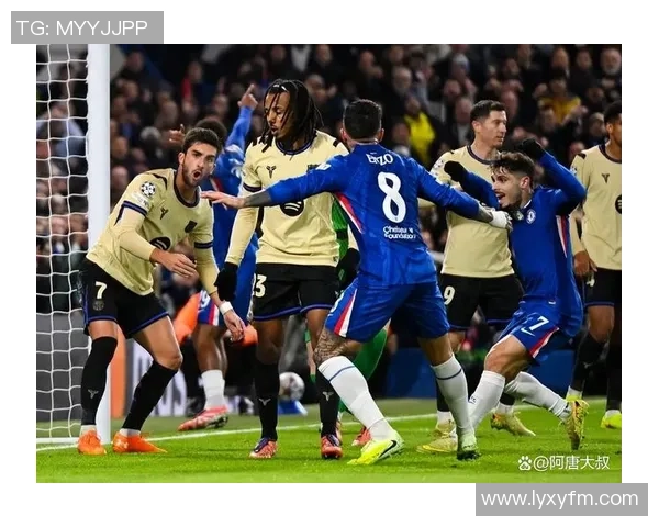 切尔西在欧冠中以5-0大胜巴萨点球大战瞬间点燃全场激情