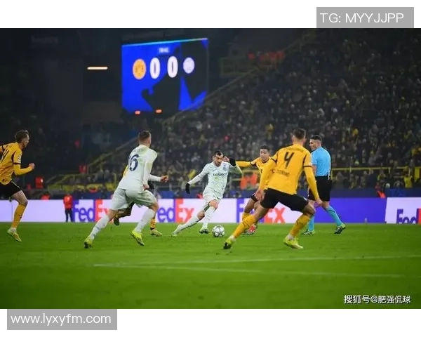 欧联杯波尔图逆袭国米红牌争议引发全场热议历史冷门再现