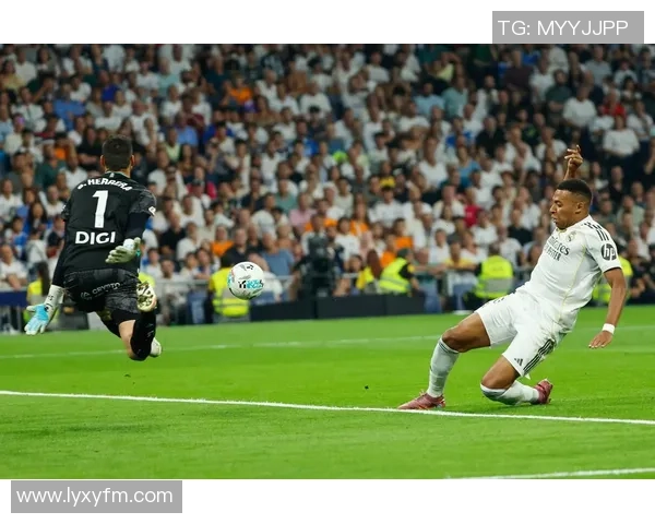 西甲联赛多特蒙德逆袭莱比锡争议判罚引发全场热议 西甲联赛多特蒙德逆袭莱比锡争议判罚引发全场热议